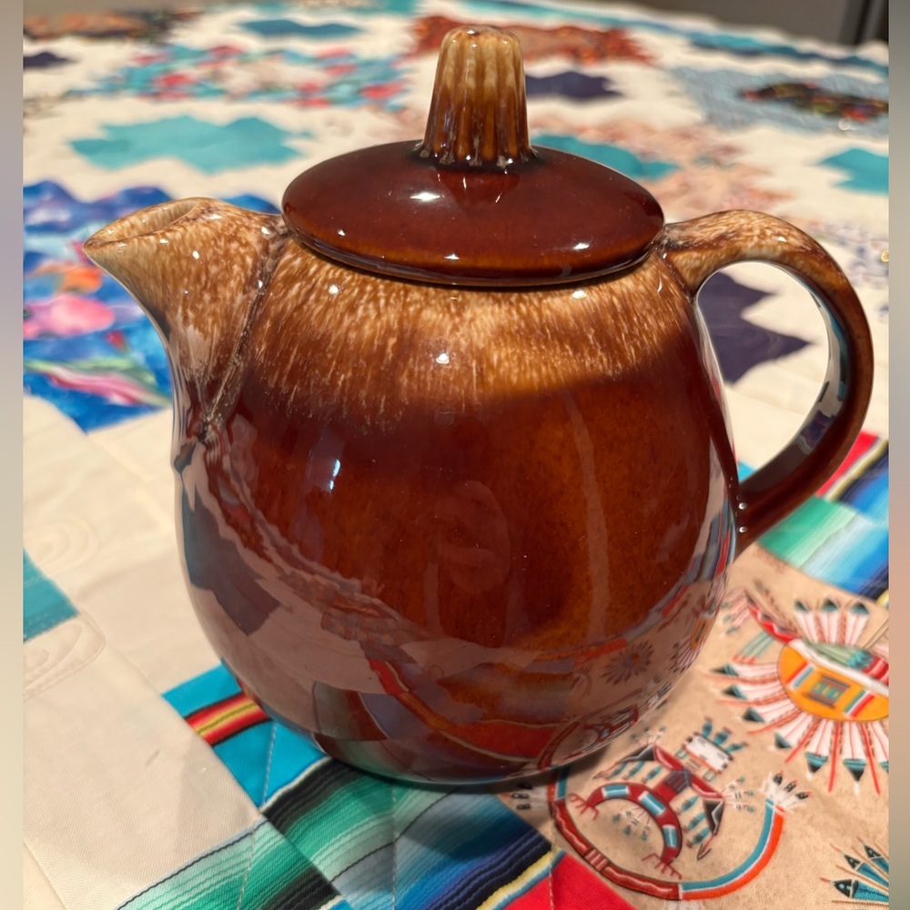 🚨 Vintage Hull Pottery Teapot with Lid